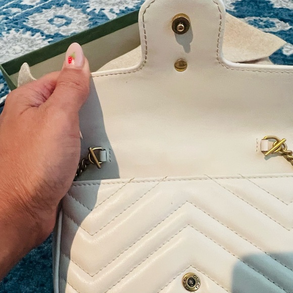 COPY - Authentic GUCCI Marmont Super mini in White! - Picture 4 of 12